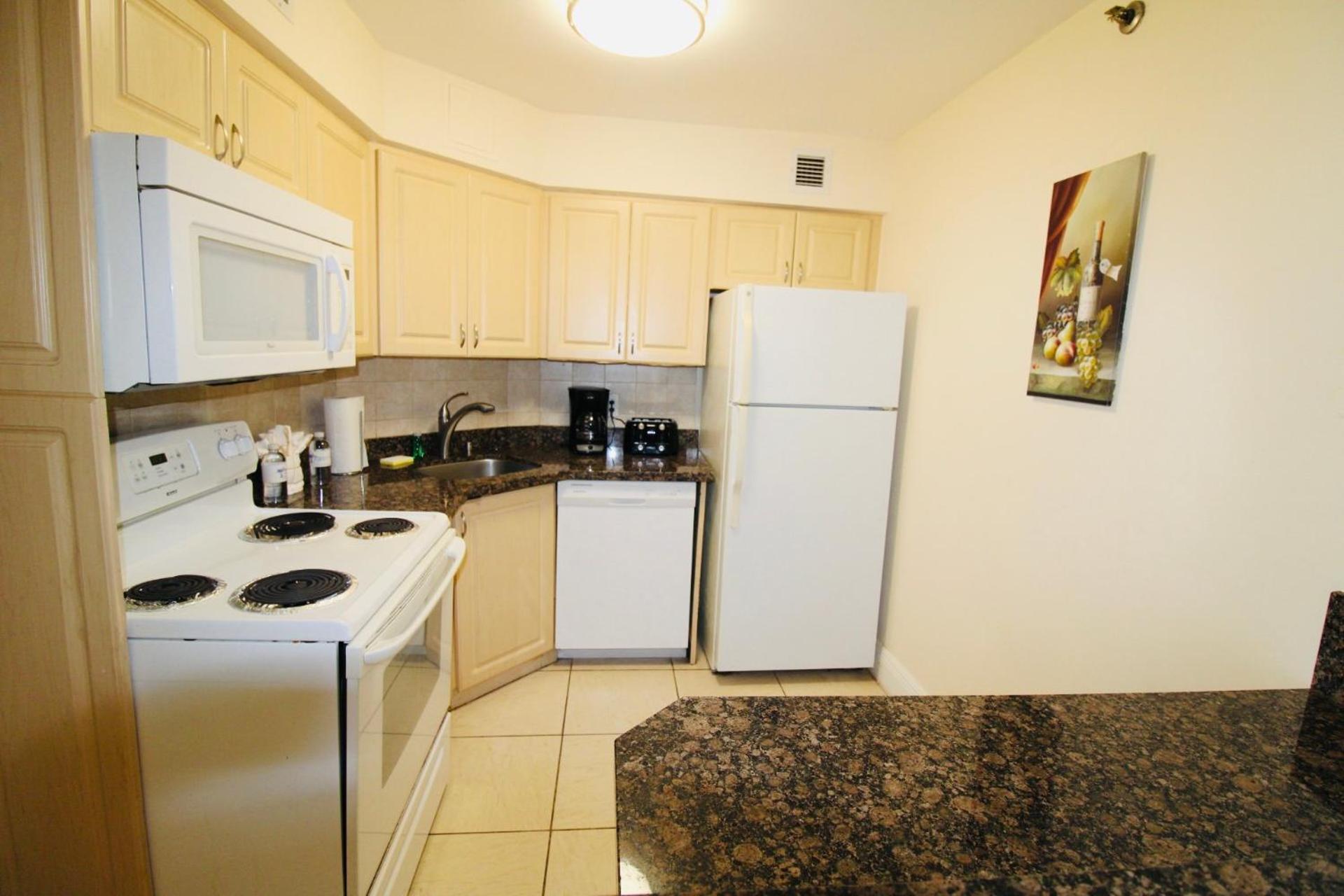 Alexander 1211 Beachfront Condo With Direct Beach Access, 2 Pools, Sauna, Gym ميامي بيتش المظهر الخارجي الصورة