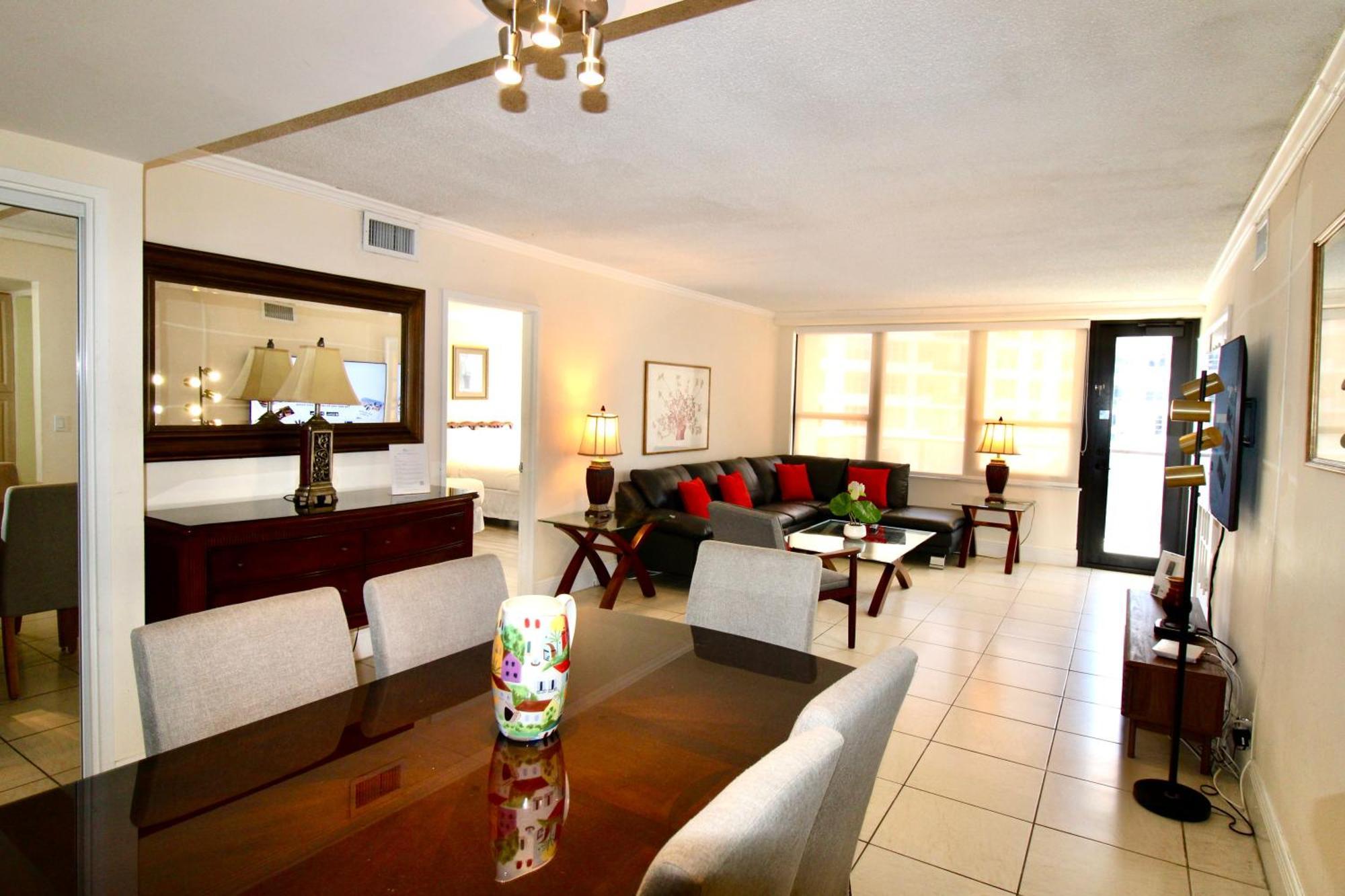 Alexander 1211 Beachfront Condo With Direct Beach Access, 2 Pools, Sauna, Gym ميامي بيتش المظهر الخارجي الصورة