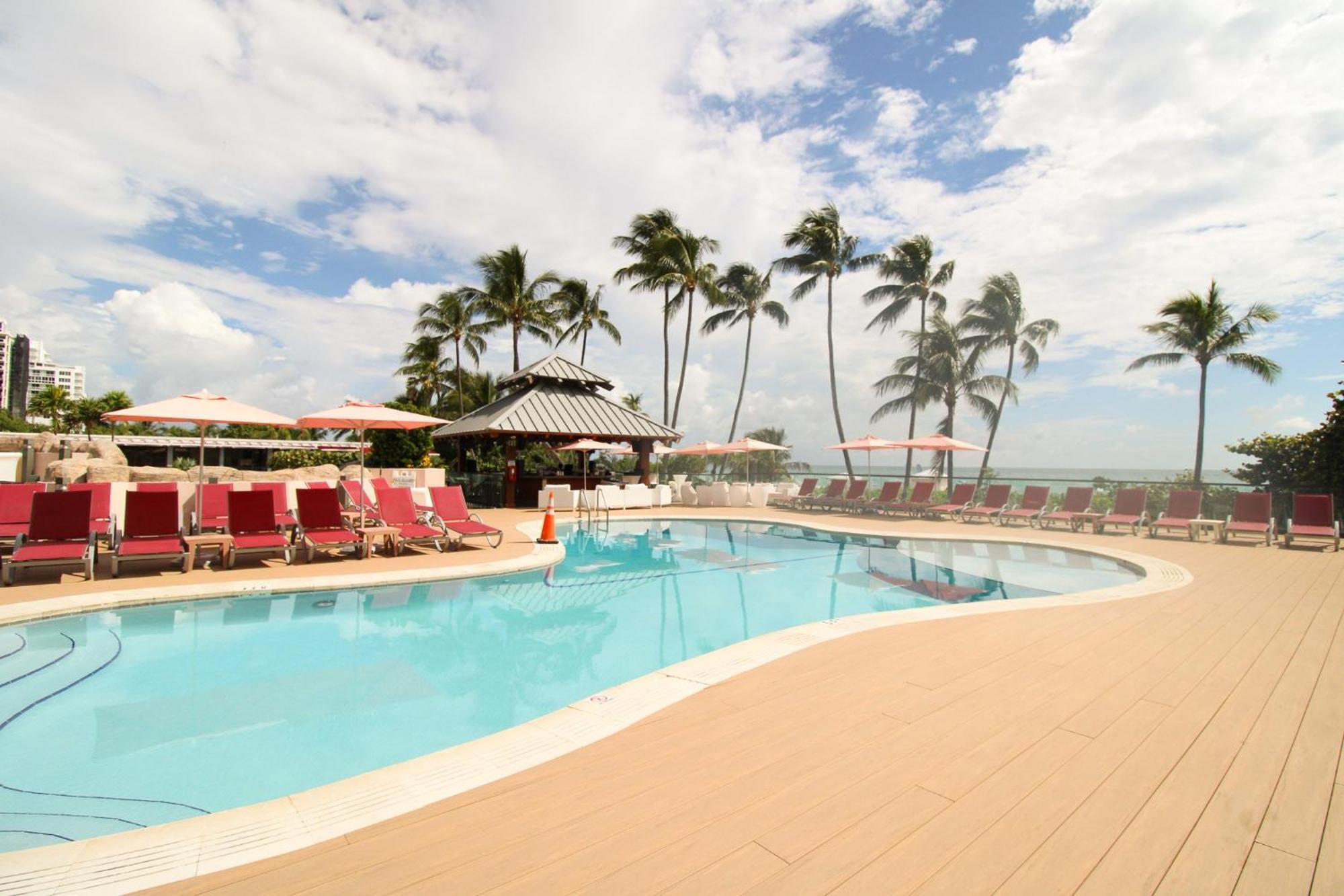 Alexander 1211 Beachfront Condo With Direct Beach Access, 2 Pools, Sauna, Gym ميامي بيتش المظهر الخارجي الصورة