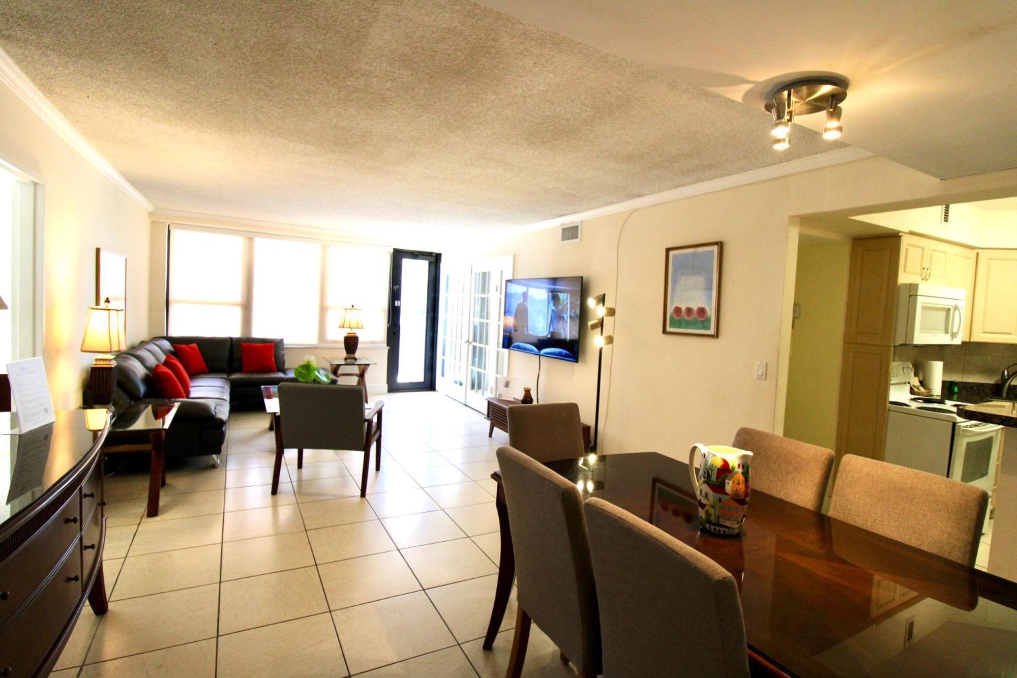 Alexander 1211 Beachfront Condo With Direct Beach Access, 2 Pools, Sauna, Gym ميامي بيتش المظهر الخارجي الصورة