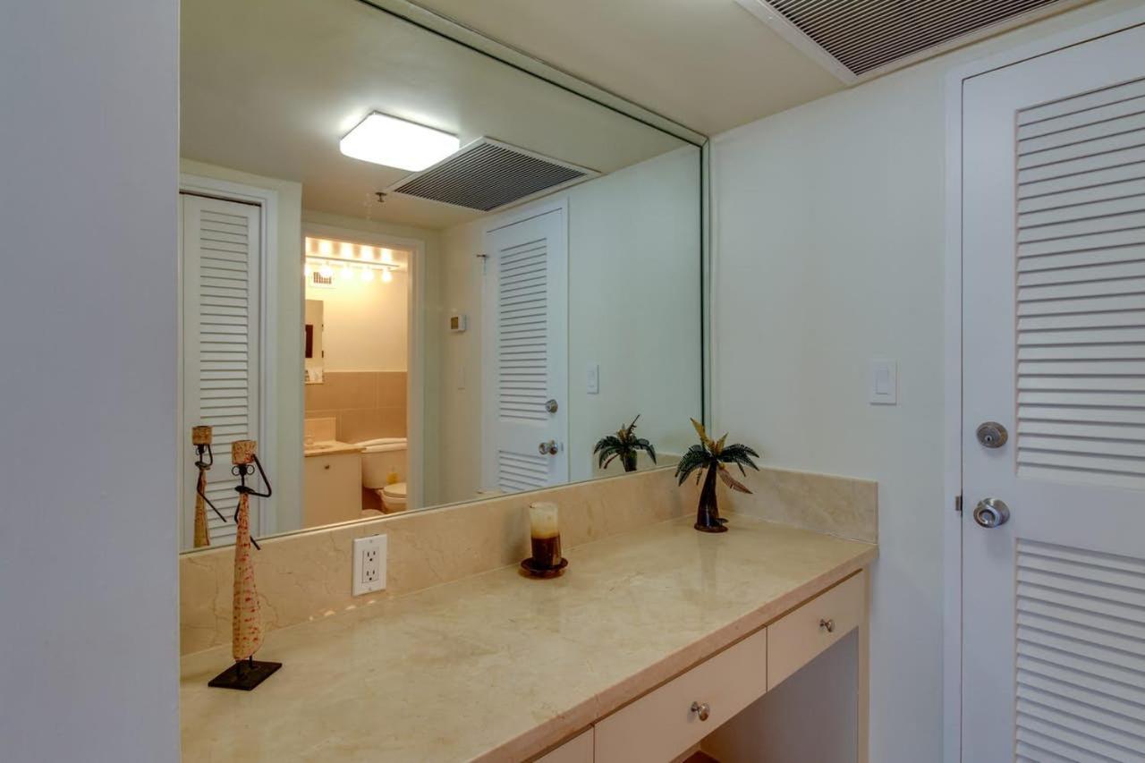 Alexander 1211 Beachfront Condo With Direct Beach Access, 2 Pools, Sauna, Gym ميامي بيتش المظهر الخارجي الصورة