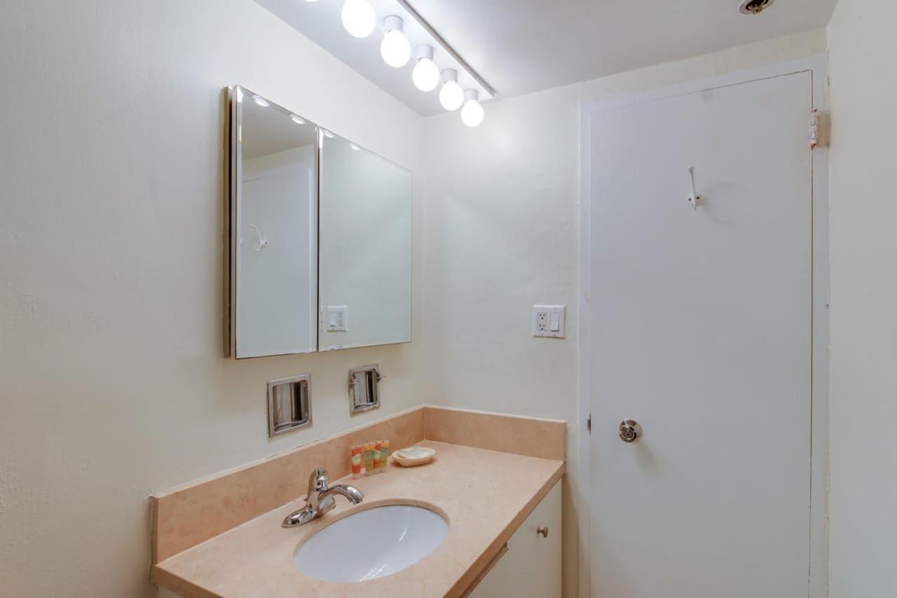 Alexander 1211 Beachfront Condo With Direct Beach Access, 2 Pools, Sauna, Gym ميامي بيتش المظهر الخارجي الصورة